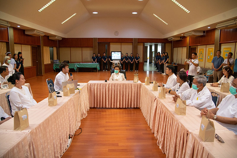  'JAS GROUP' hosts Pha Pah cereomony to donate medical equipment to Phra Ajarn Baen Thanagro Hospital