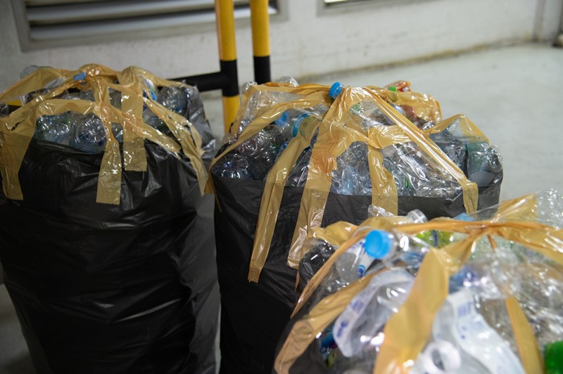 "JAS" donates plastic bottles to "Wat Chak Daeng" in "Trash for Good, Bottles for Monk's Robes"