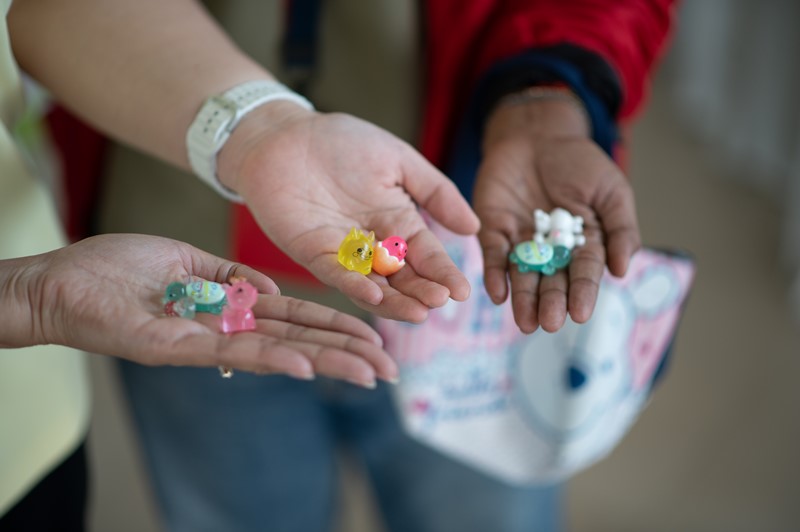 "JAS" donates plastic bottles to "Wat Chak Daeng" in "Trash for Good, Bottles for Monk's Robes"