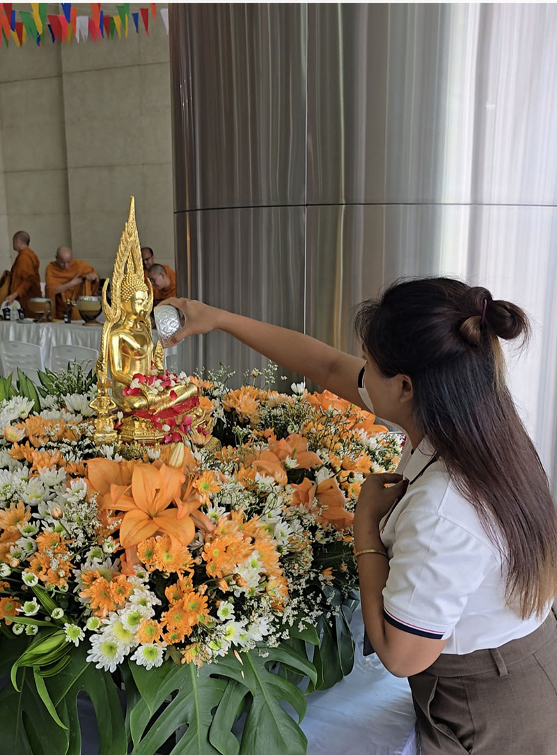 Pictures from the merit-making ceremony for April 2025