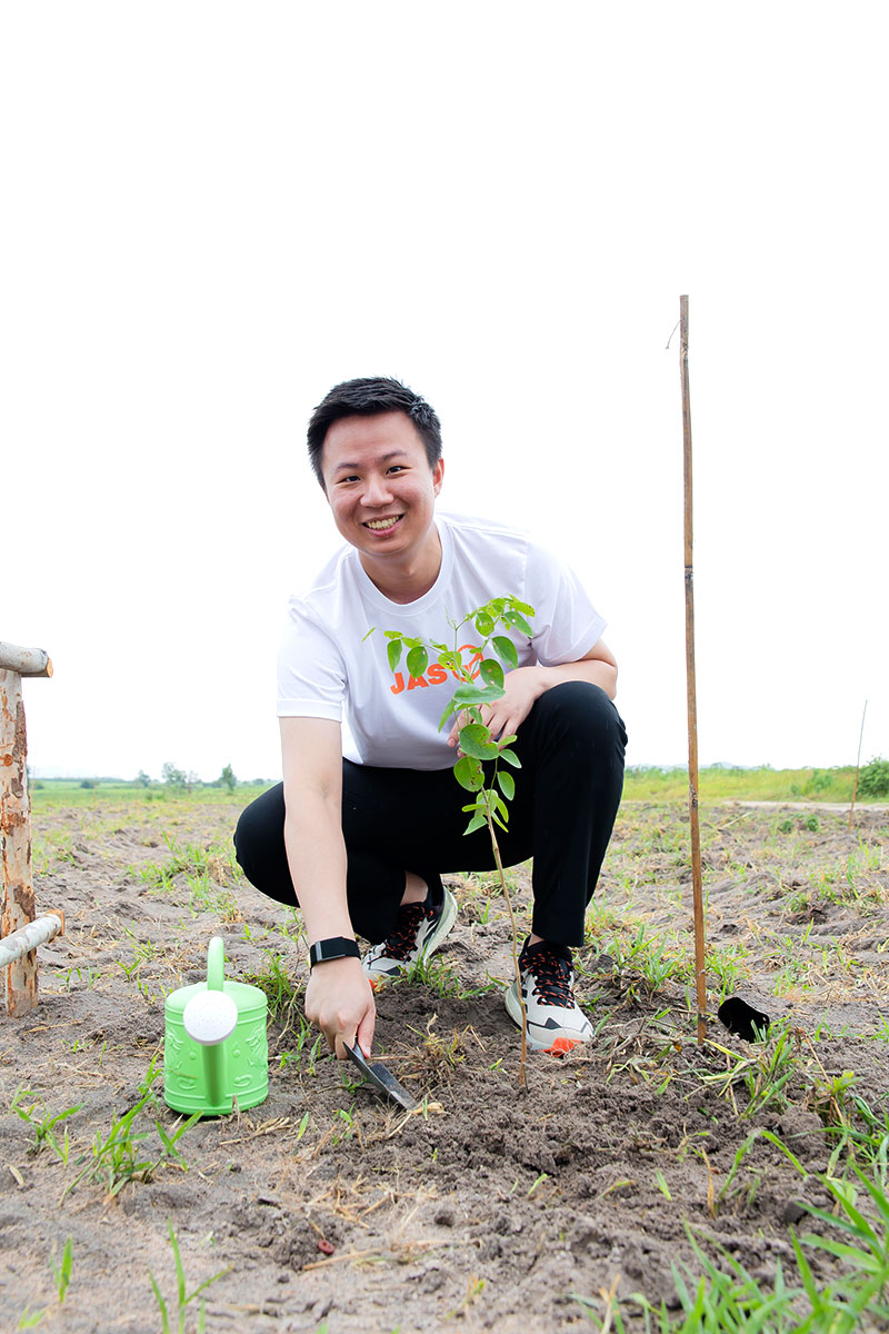 “JAS” รวมพลังผู้บริหารและพนักงานในเครือ ทำกิจกรรมโครงการ “ปลูกป่าจัสมิน พลิกฟื้นดินสู่ความยั่งยืน”