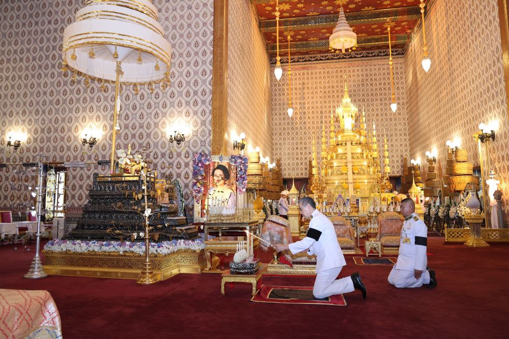 JAS  ร่วมเป็นเจ้าภาพพระพิธีธรรมสวดพระอภิธรรม พระบรมศพ  สมเด็จพระนางเจ้าสิริกิติ์ พระบรมราชินีนาถ พระบรมราชชนนีพันปีหลวง 