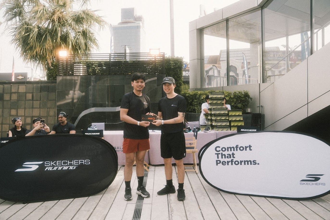 JAS x Skechers Run Club Thailand 40