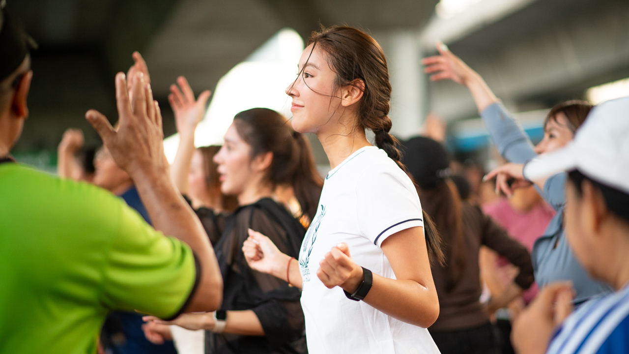 “JAS” เดินหน้าเติมสีสันสายสุขภาพ   ชวนเต้น ZUMBA สุดคึกคักกลางสวนสมเด็จฯ