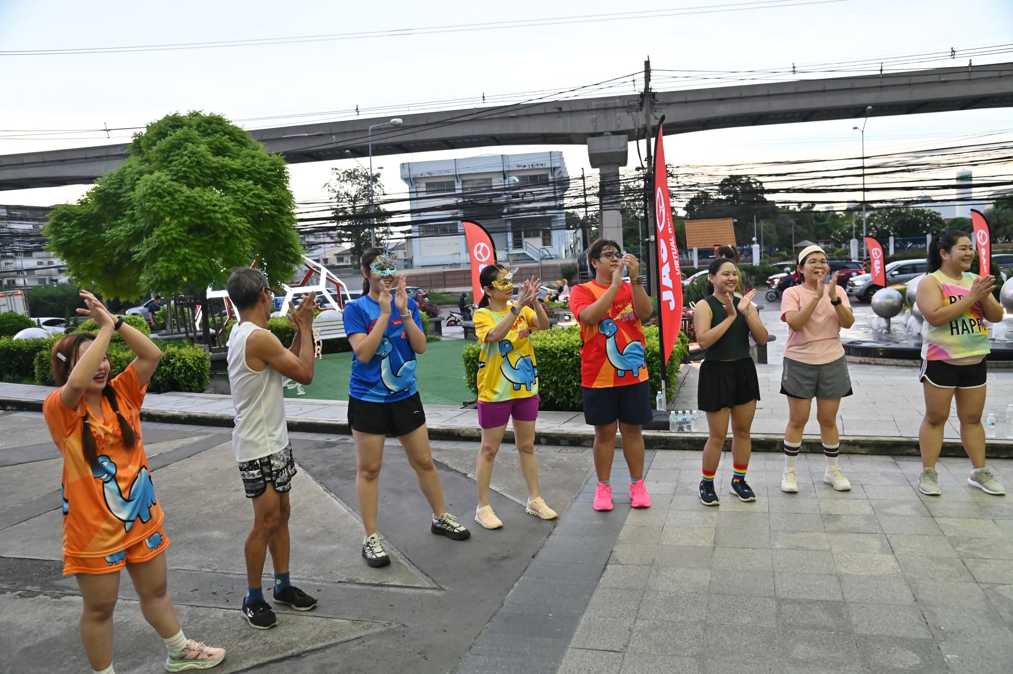JAS Fit and Fun เต้น Zumba หน้าตึก