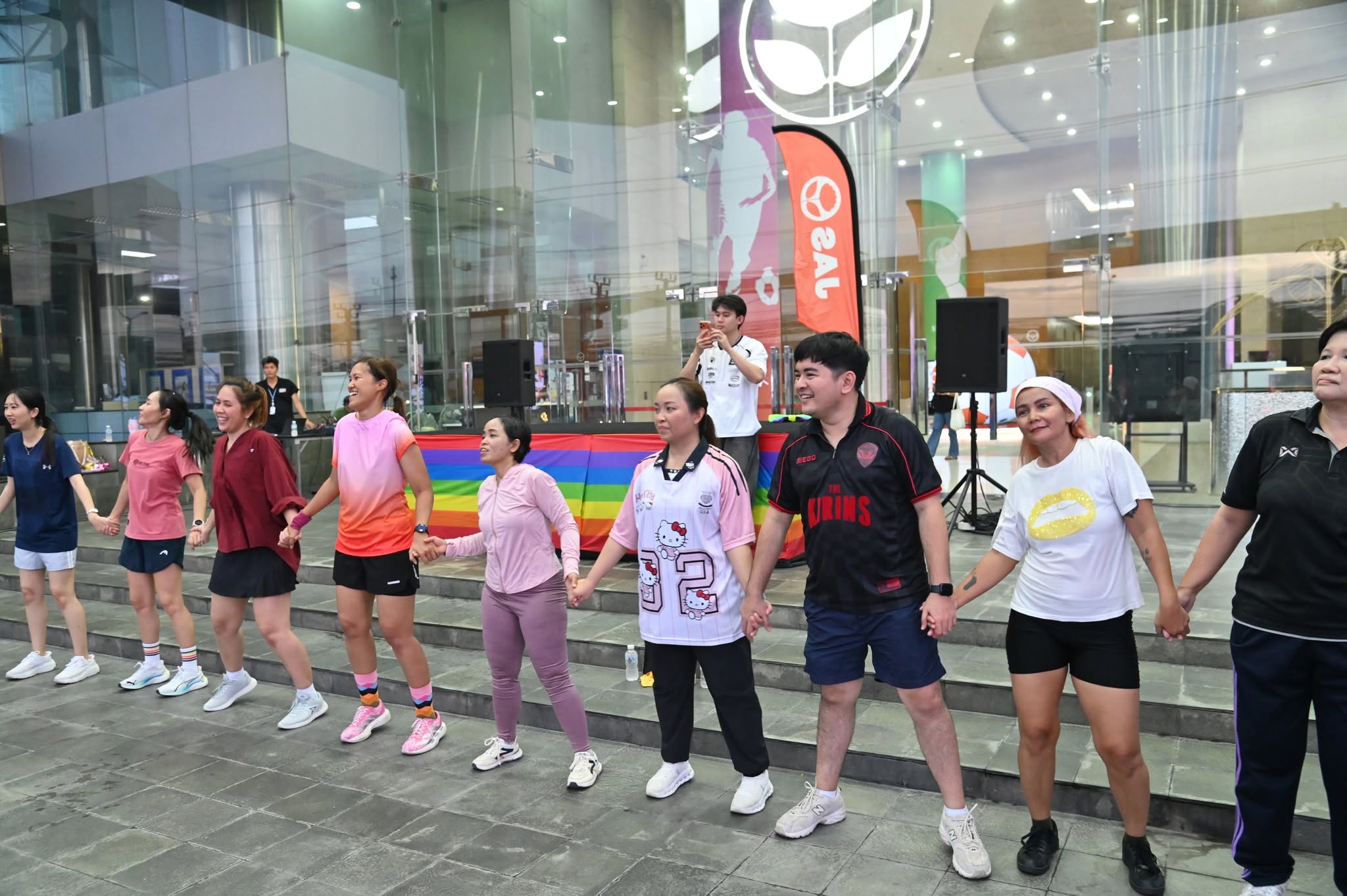 JAS Fit and Fun เต้น Zumba หน้าตึก