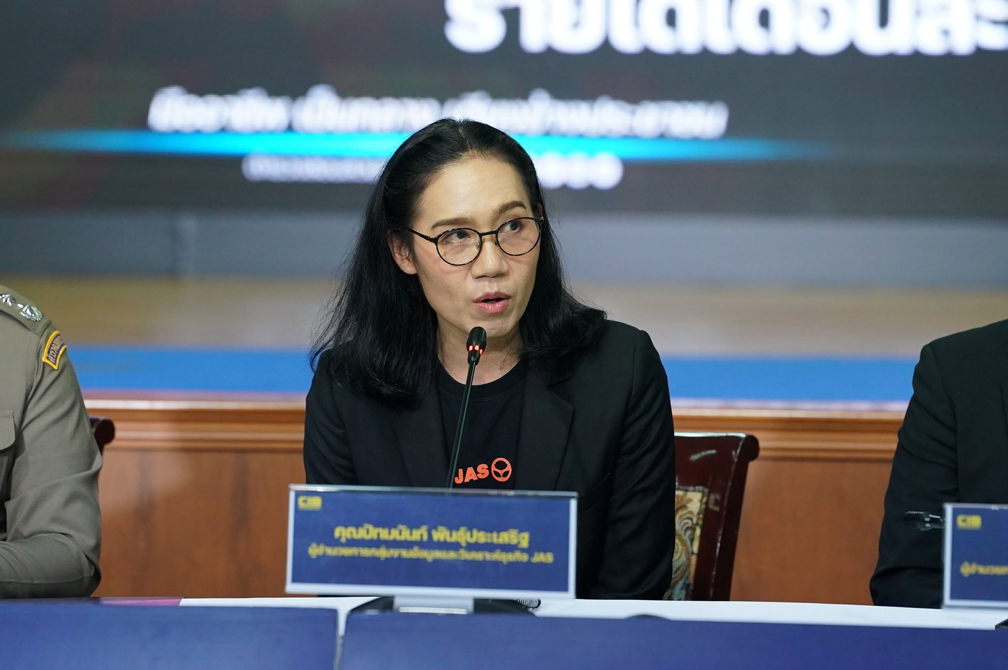 ตำรวจสอบสวนกลาง (CIB) โดย กก.3 บก.ปอท. เปิดปฏิบัติการ “Operation VAR”  ทลายเว็บไซต์ลักลอบถ่ายทอดสดฟุตบอลต่างประเทศ และโฆษณาเว็บไซต์พนันออนไลน์