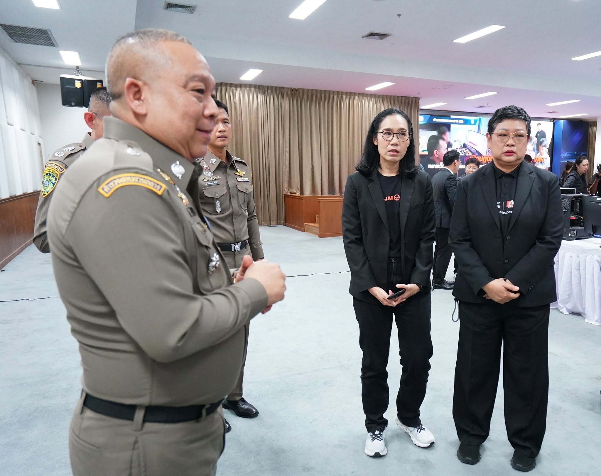 ตำรวจสอบสวนกลาง (CIB) โดย กก.3 บก.ปอท. เปิดปฏิบัติการ “Operation VAR”  ทลายเว็บไซต์ลักลอบถ่ายทอดสดฟุตบอลต่างประเทศ และโฆษณาเว็บไซต์พนันออนไลน์